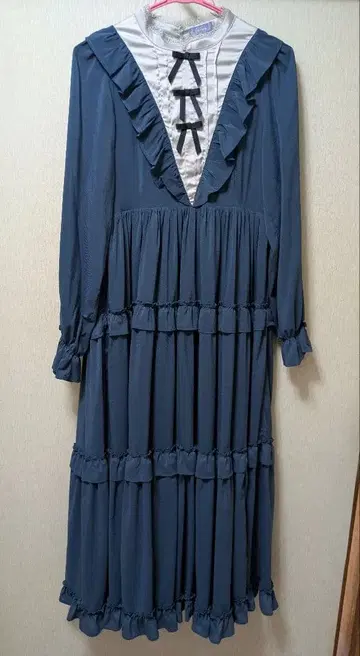 axes femme kawaii 클래시컬 프릴 롱 원피스 블루