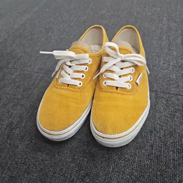 VANS 오센틱 코듀로이 24.5cm 중고