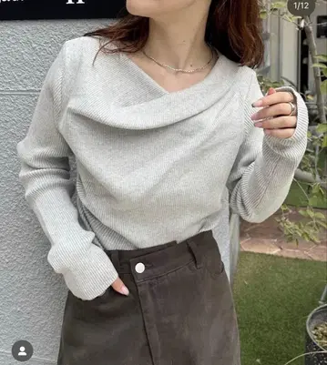 mystic 오프숄더 리브 니트 그레이