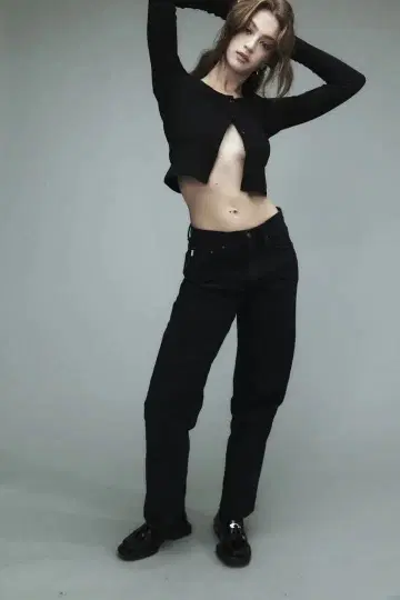 GLOWNY / MID-RISE LOOSE FIT JEANS