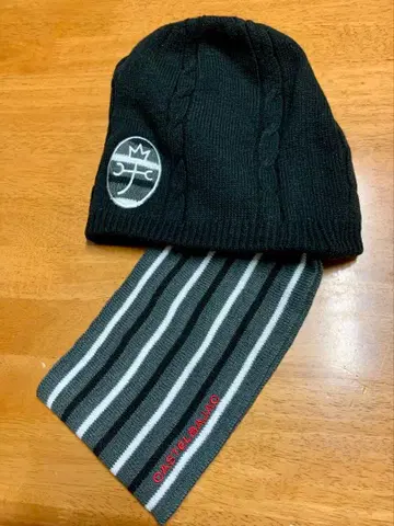 [ 완전 미사용 새상품 ] 까스텔바작 니트 캡 스카프 세트