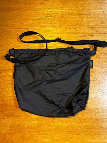 STANDARD SUPPLY 드로우 스트링 숄더