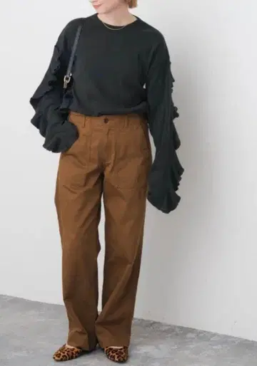 HOLIDAY*Miller AH Frill Tee