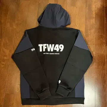 TFW49 CARDBOARD MATERIAL HOODIE
