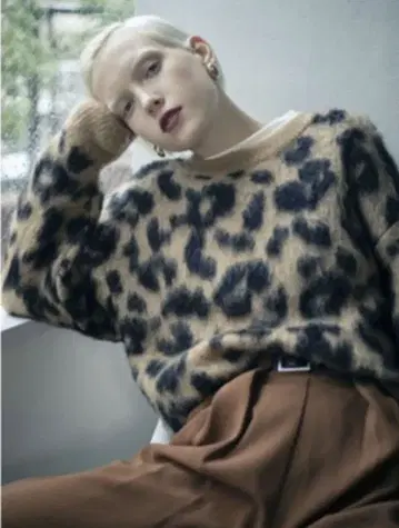 AMERI 긴팔 니트 스웨터 레오파드