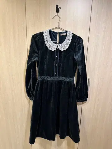 axes femme poetique 벨로아 원피스