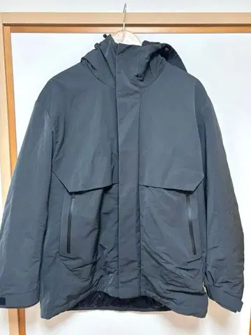 UNIQLO +J 하이브리드 다운 다크 그린