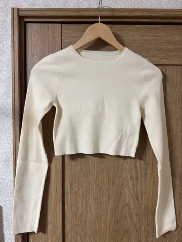 TODAYFUL 아이보리 긴팔 크롭 상의