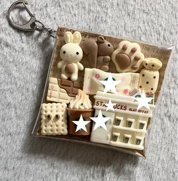 가챠 파우치 [ 아이보리 토끼님 & 다람쥐님 카페 ]