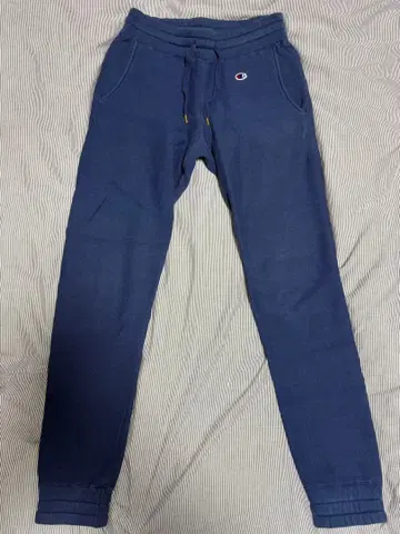 챔피온 하시모토 준 별주 리버스 위브 스웨트 팬츠 네이비