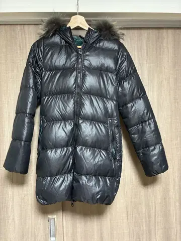 DUVETICA 듀베티카 퍼 달린 블랙 다운 자켓 사이즈 38