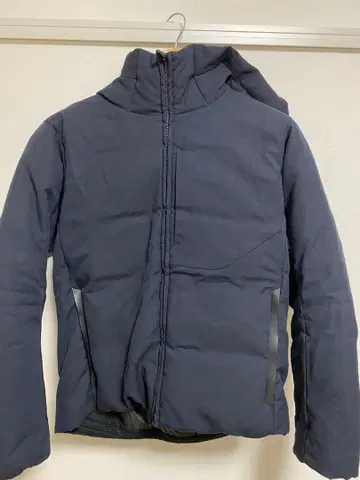 BEAUTY&YOUTH 네이비 다운 자켓