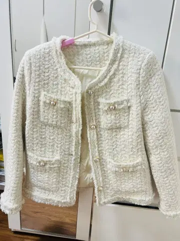 화이트 노카라 자켓 트위드풍