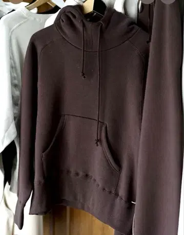 pelleq 브라운 24AW 후디드 스웨트셔츠