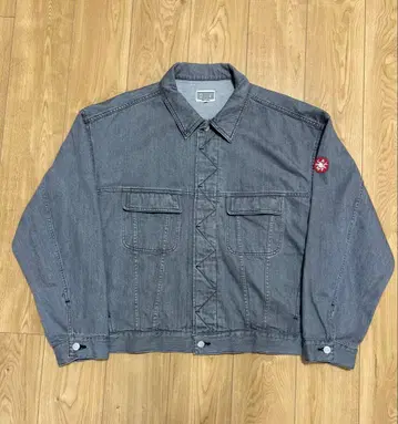 C.E / WASHED BLACK DENIM TRUCKER JACKET