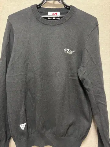 MASTER BUNNY EDITION 스웨터