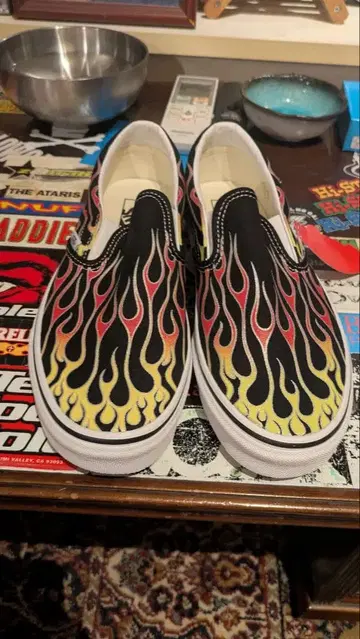 VANS 프레임 파이어 파이어 슬립온