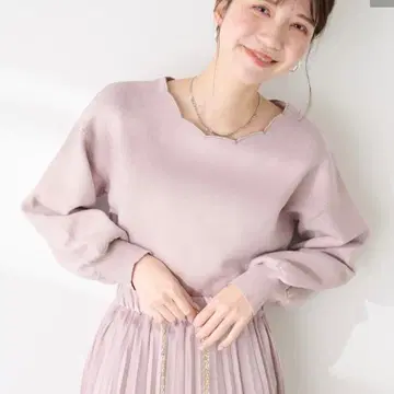 새상품급* 넥라인 자수 스캘럽 니트 핑크 베이지 내추럴 꾸뛰르