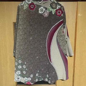 시선당의 가디건