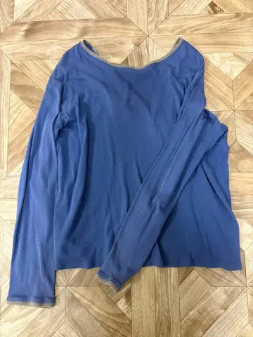 abeliaedwardgoucha 롱T