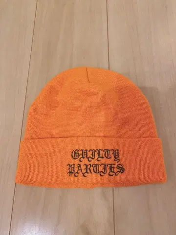 오렌지 GUILTY PARTIES 니트 모자