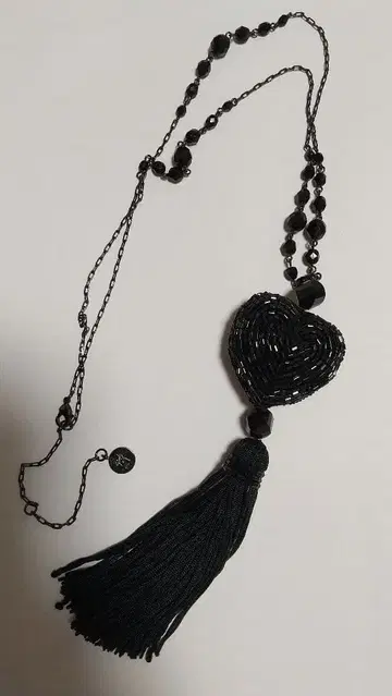 style81 비즈 하트 태슬 목걸이