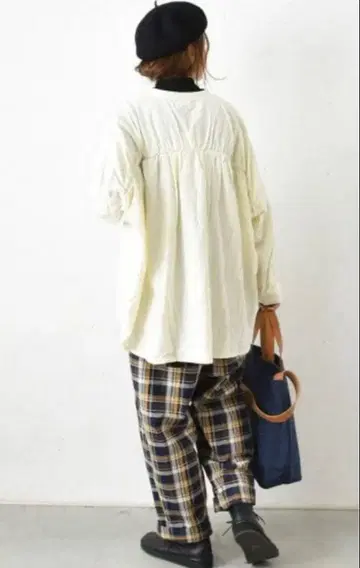 hagumu | 면 기모 뒤 개더 셔츠 새상품급