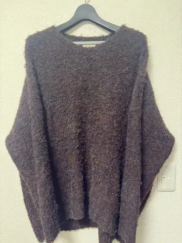 아크릴 니트 풀오버 브라운