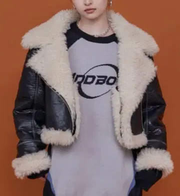 MURUA 빈티지 스타일 숏 페이크 무스탕