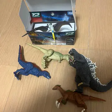매니아 공룡 고질라 피규어 모음