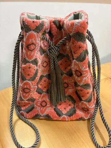 PUPU LAUKKU 푸푸라우쿠 금화산 복조리