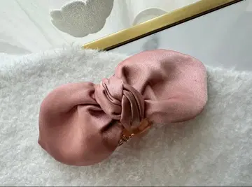 Complex Biz 리본 디자인 헤어 클립 새틴 핑크 대형 클립