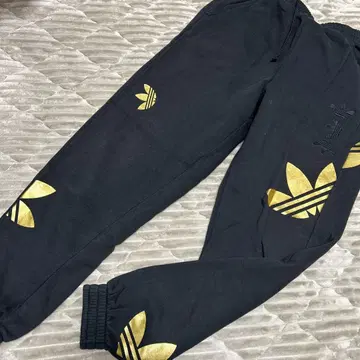 adidas 조거 팬츠 블랙/금