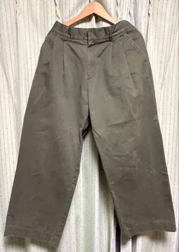 meltum 2턱 와이드 팬츠 올리브 그린