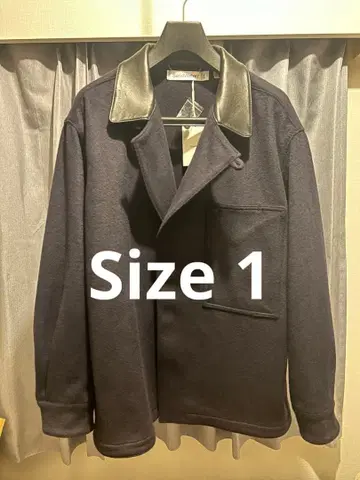 SandWater x CCU Researched Jacket 네이비