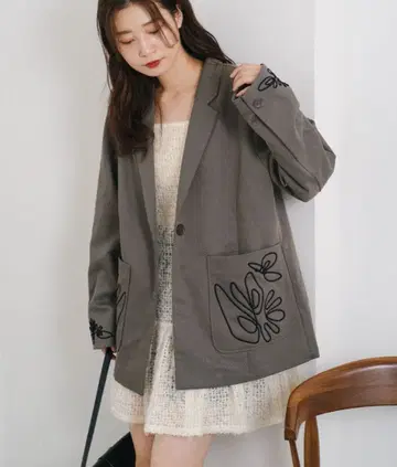 Kastane / 프렌치 트윌 자수 자켓