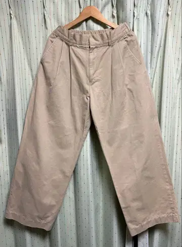 meltum 베이지 2턱 와이드 팬츠