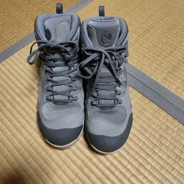 Caravan 트레킹 슈즈 그레이