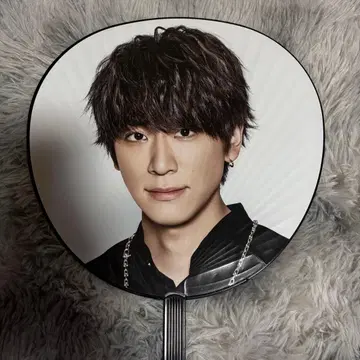 코야마 케이치로 NEWS 음악 부채