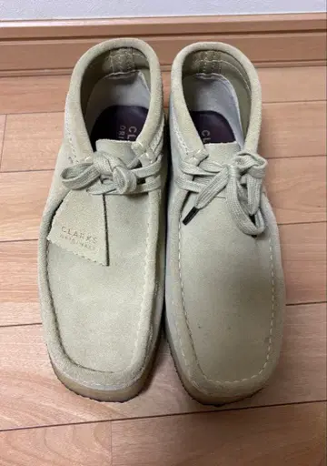 CLARKS ORIGINALS 스웨이드 로퍼 라이트 그린