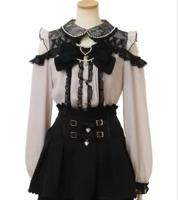 LIZLISA 빅 리본 오픈 숄더 블라우스