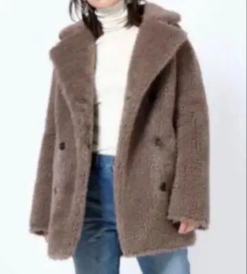 새상품급 스터링 루어 에코 무스탕 미들 코트 S 완판템