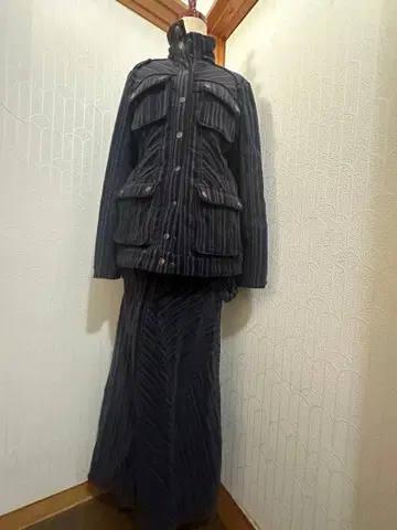 Ozz Croce 네이비 코듀로이 스커트 셋업 (후드 결품)