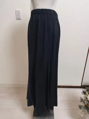 블랙 플레어 스커트 허리밴딩