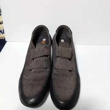 Callaghan 칼라한 스니커즈 브라운 펌프스 밴딩 스트랩