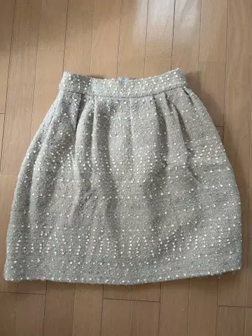 플레어 스커트 그레이 도트 무늬