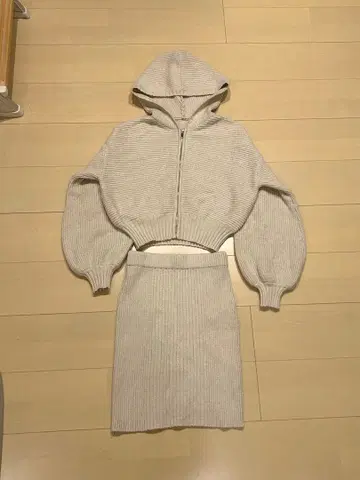 LIP SERVICE 립 니트 후디 셋업