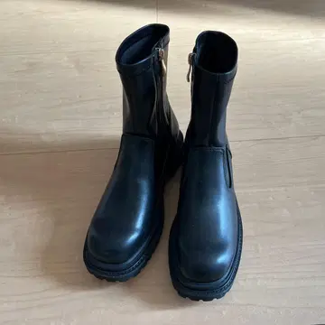 [ 미사용품 ] 탱크 밑창 스트레치 부츠/31414