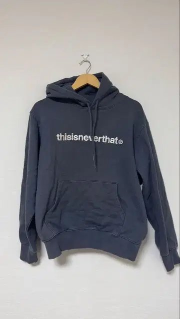 thisisneverthat 다크 그레이 후드티