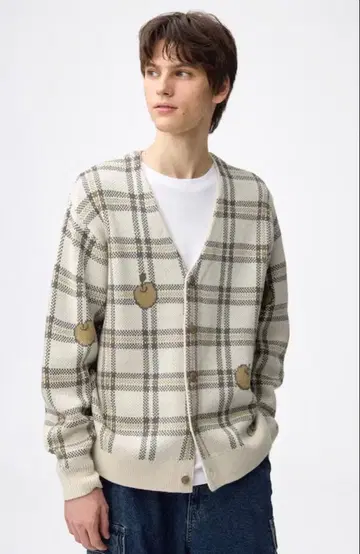 GU 커비 V넥 가디건 L 사이즈